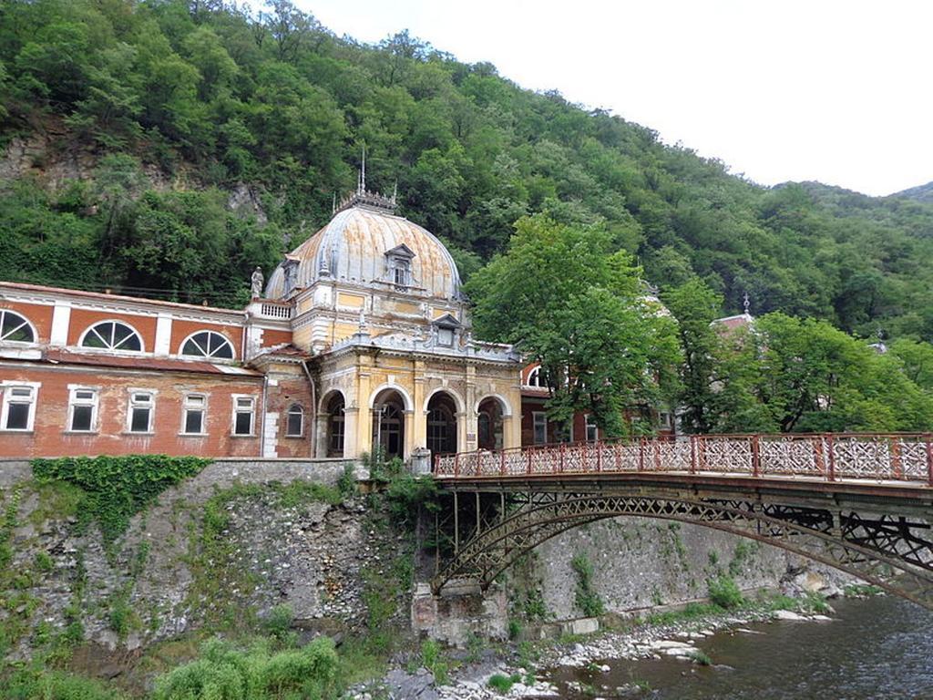 Dacia Hotel Băile Herculane Esterno foto
