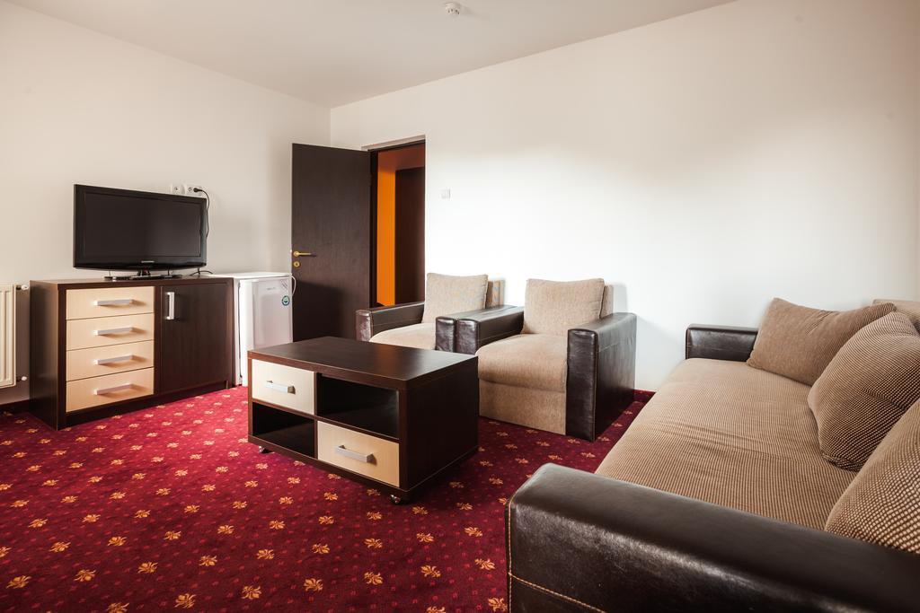 Dacia Hotel Băile Herculane Esterno foto